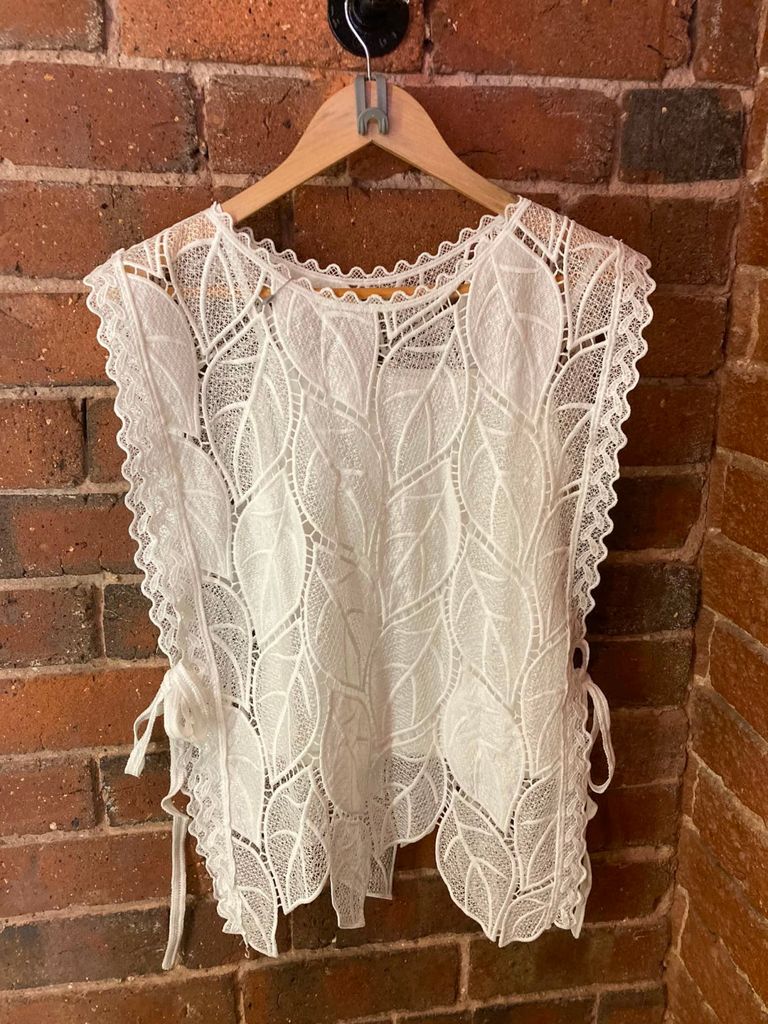 White lace short set