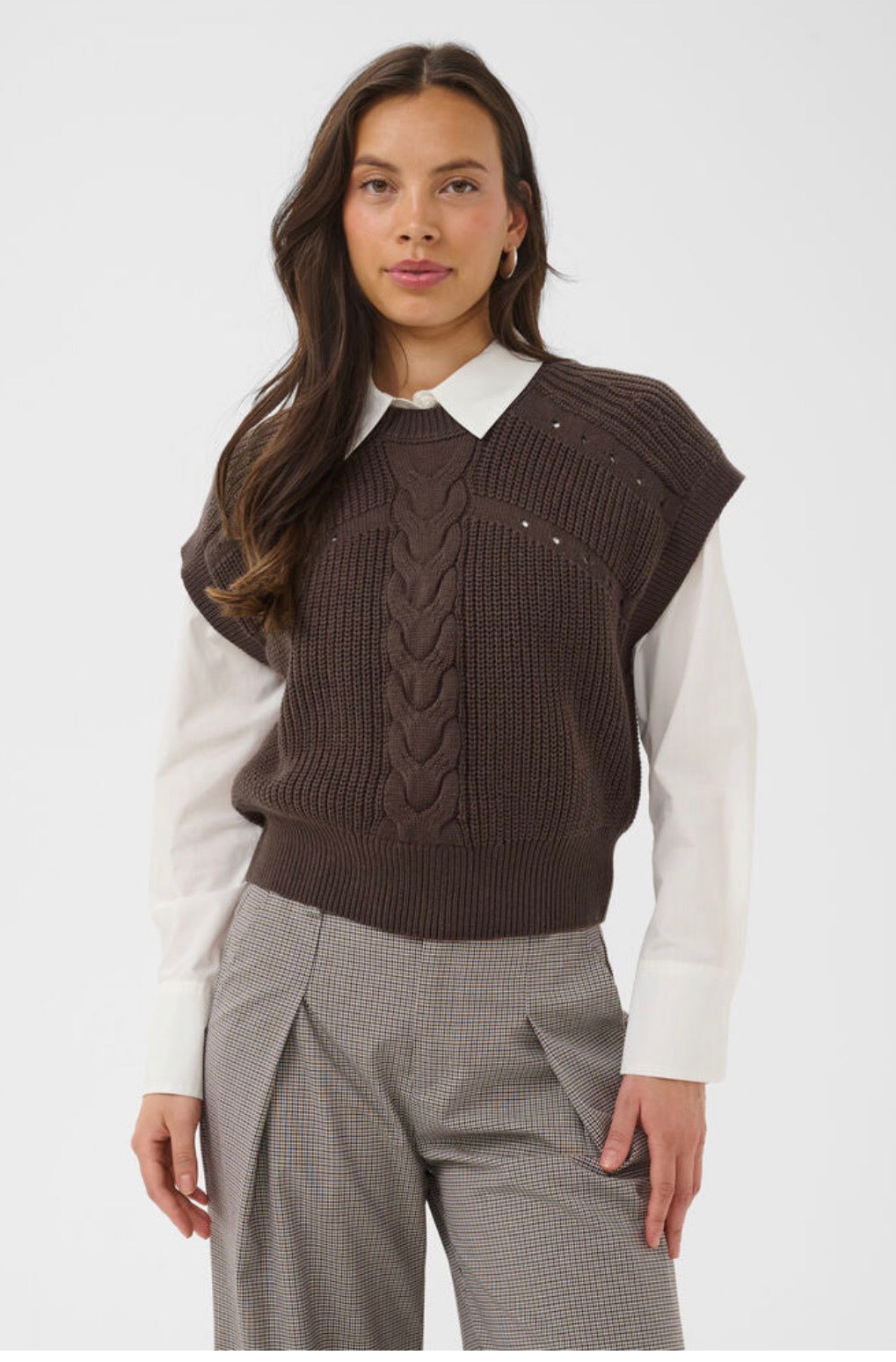 Saint Tropez Trune Vest, Chocolate Brown