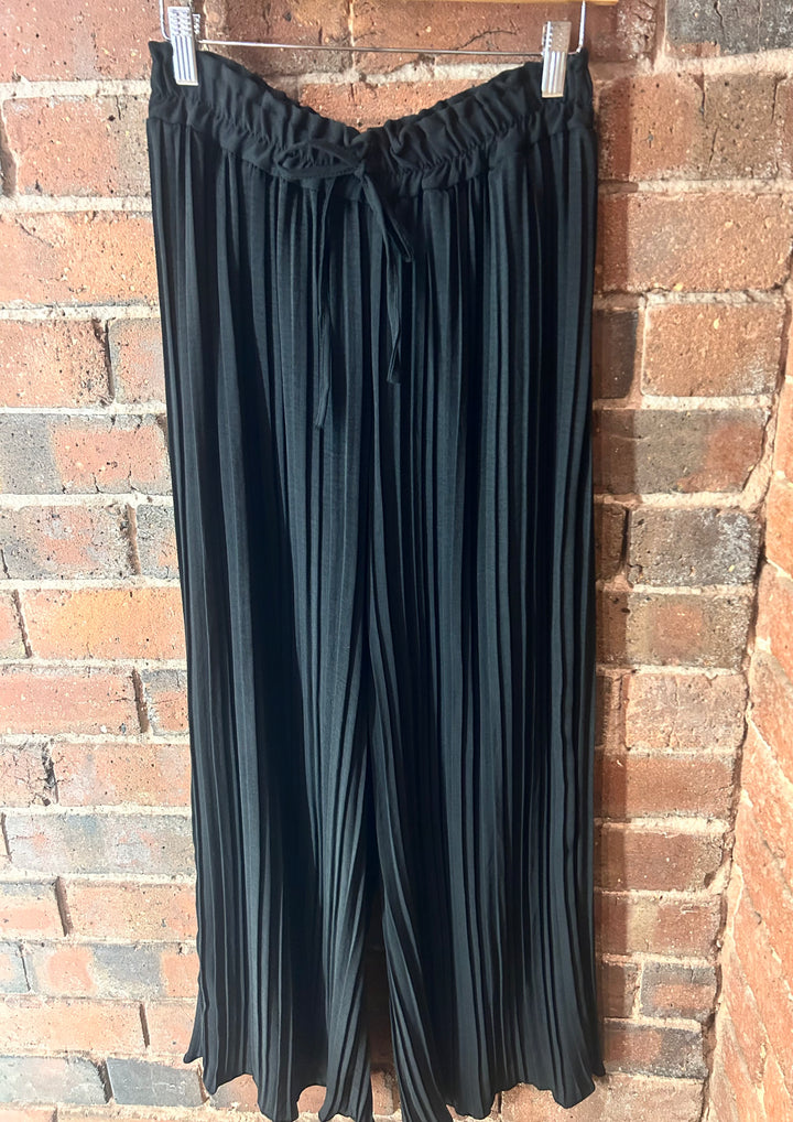 Pleated Trouser, Black