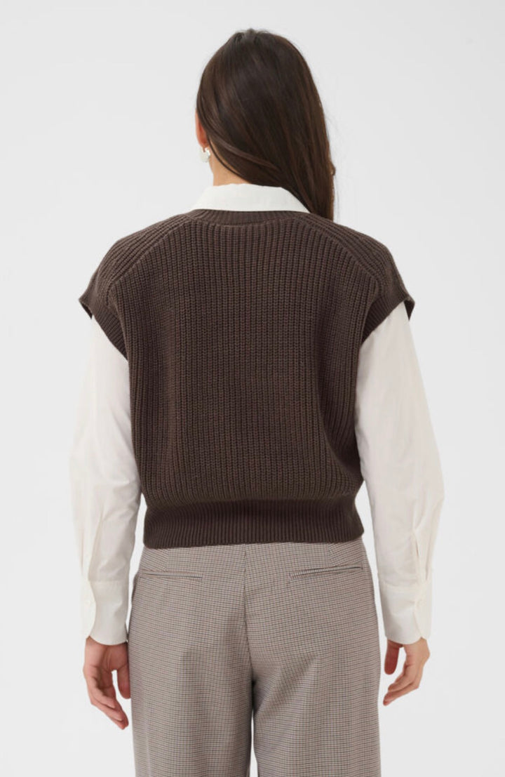 Saint Tropez Trune Vest, Chocolate Brown