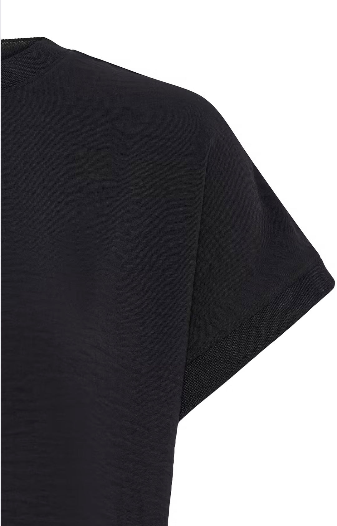 Byoung Bypanyax Tee, Meteorite