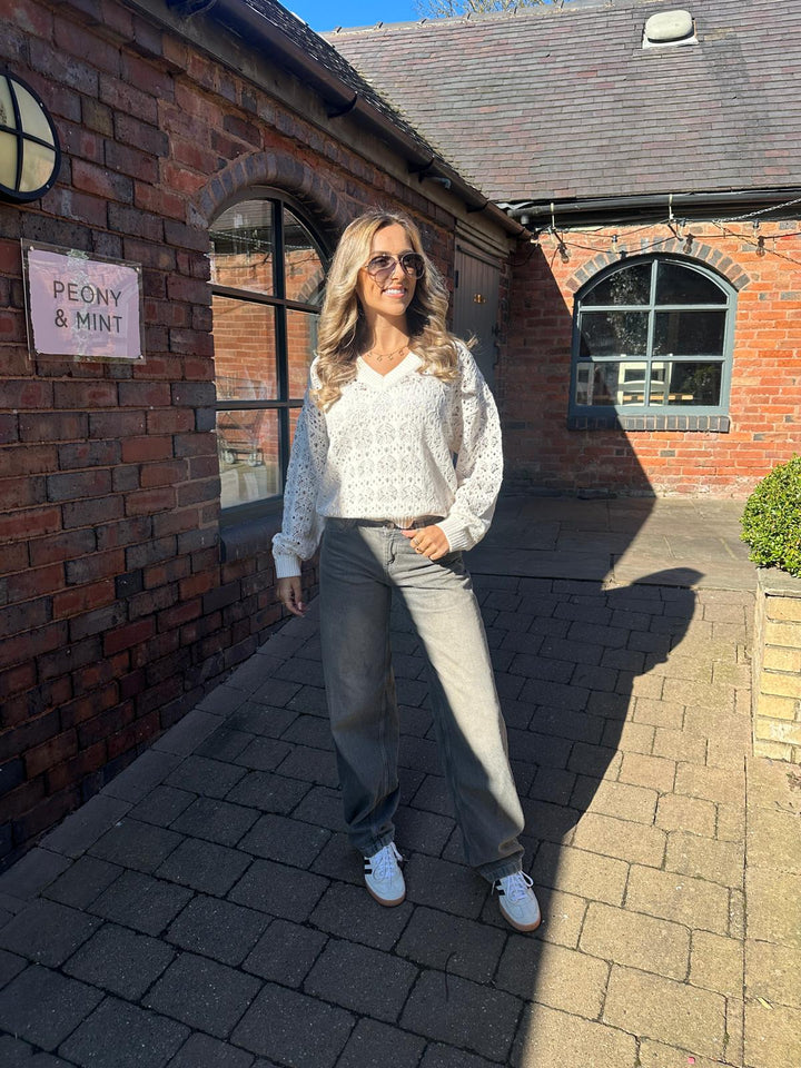 Saint Tropez JunaSZ V neck Pullover, Cream