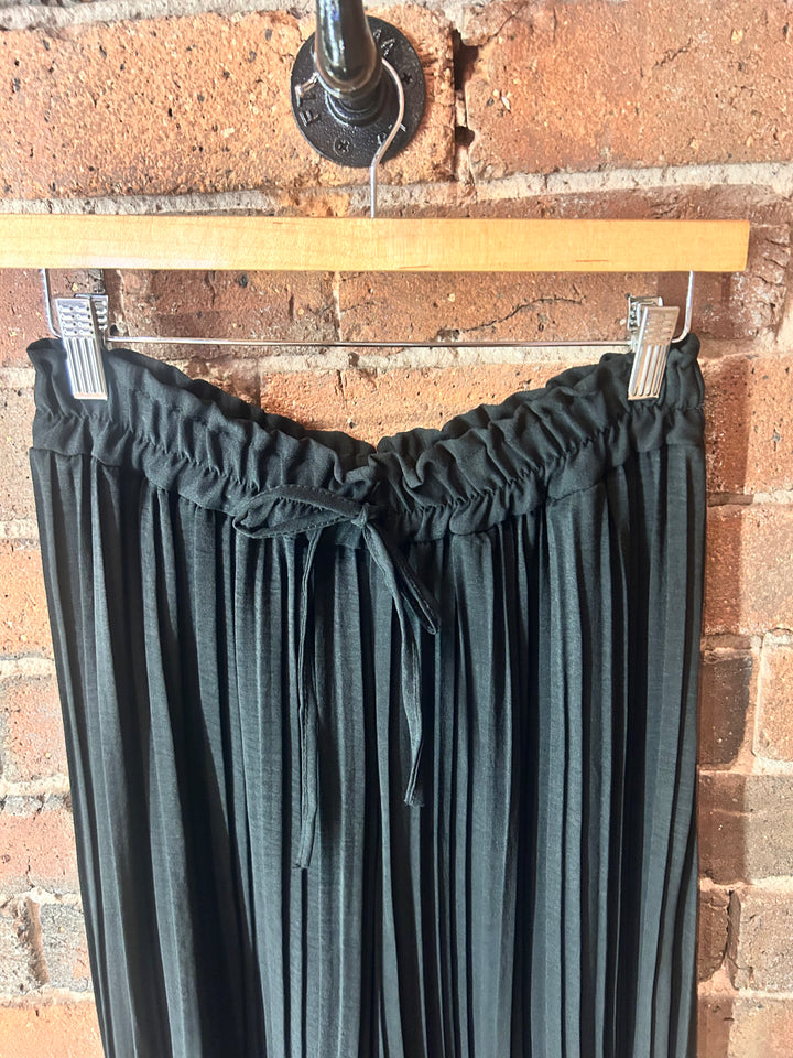 Pleated Trouser, Black