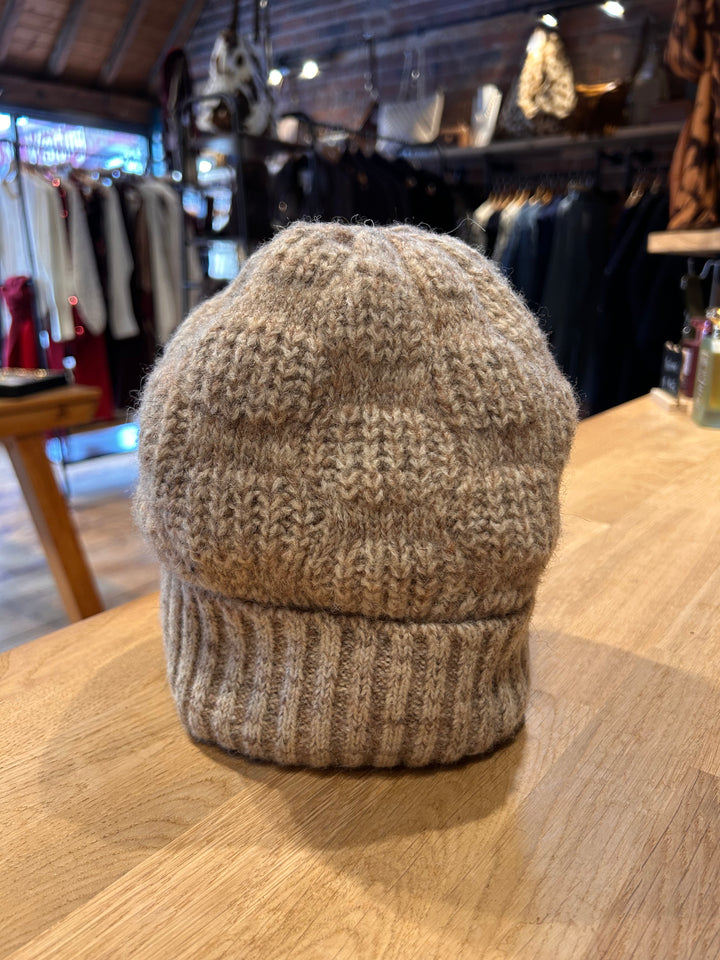 Byoung Bawille Beanie